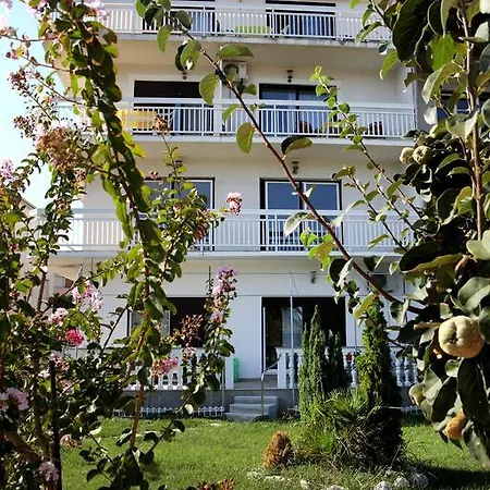 Studio Apartments M&N Trogir