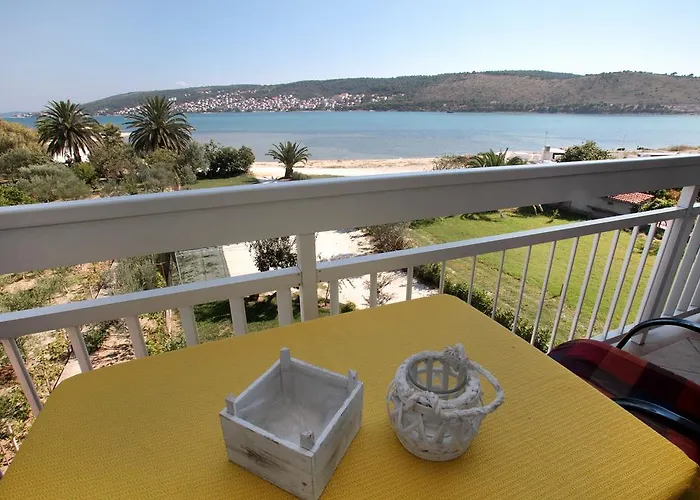 M&n * Trogir
